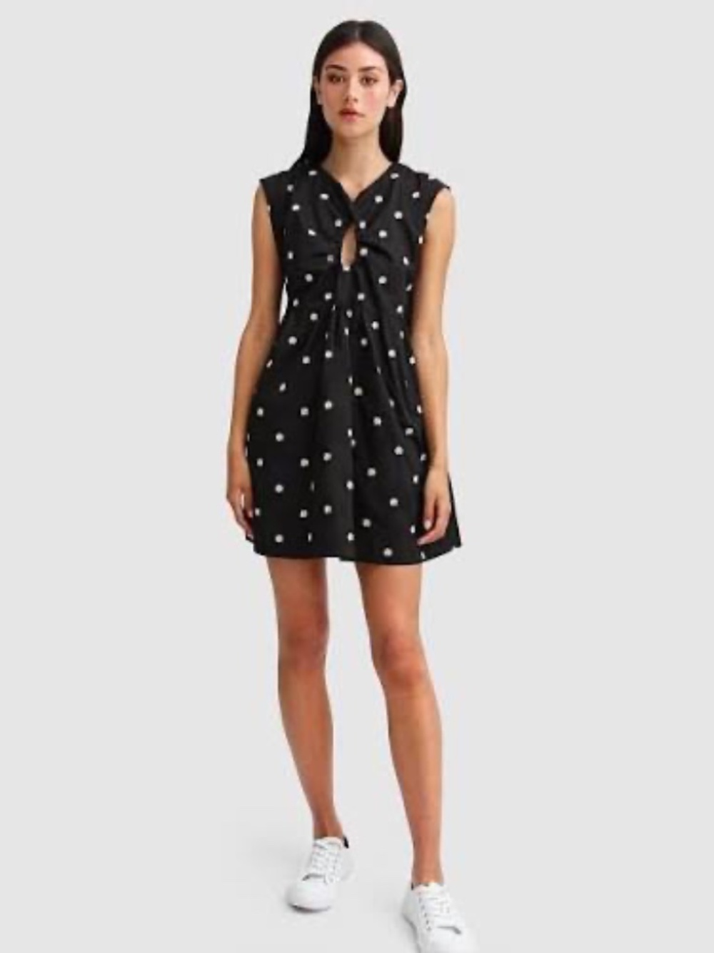 Belle & Bloom Daisy Embroidered Babydoll Dress NWT M/L